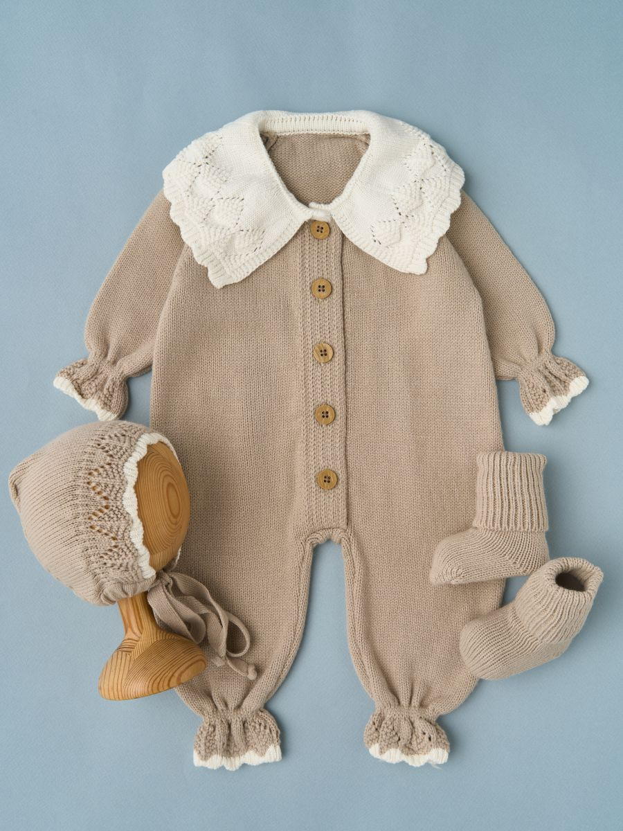 Комбинезон с воротником, чепчик, носочки Little Star Классик 807333 (ЧЗ-нк) бежевый/кремовый 56